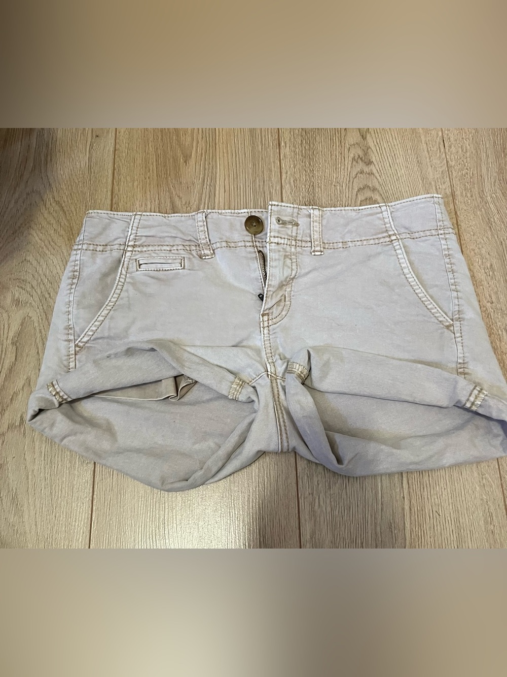 American Eagle Beige Low- Rise Shorts